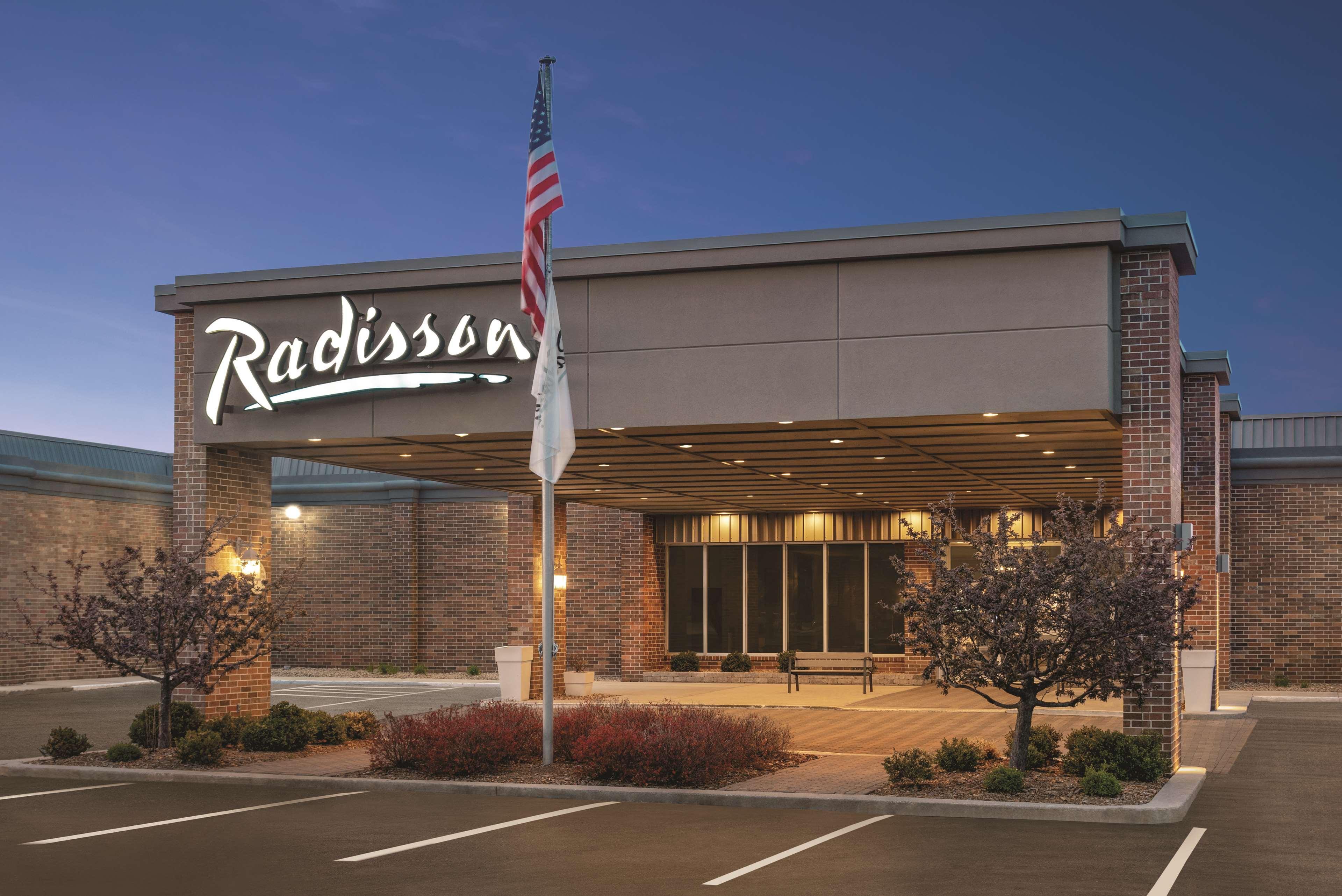 Radisson Hotel&Conference Center Fond du Lac Extérieur photo