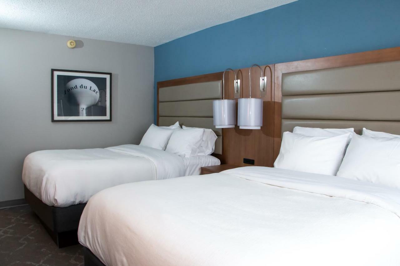 Radisson Hotel&Conference Center Fond du Lac Extérieur photo