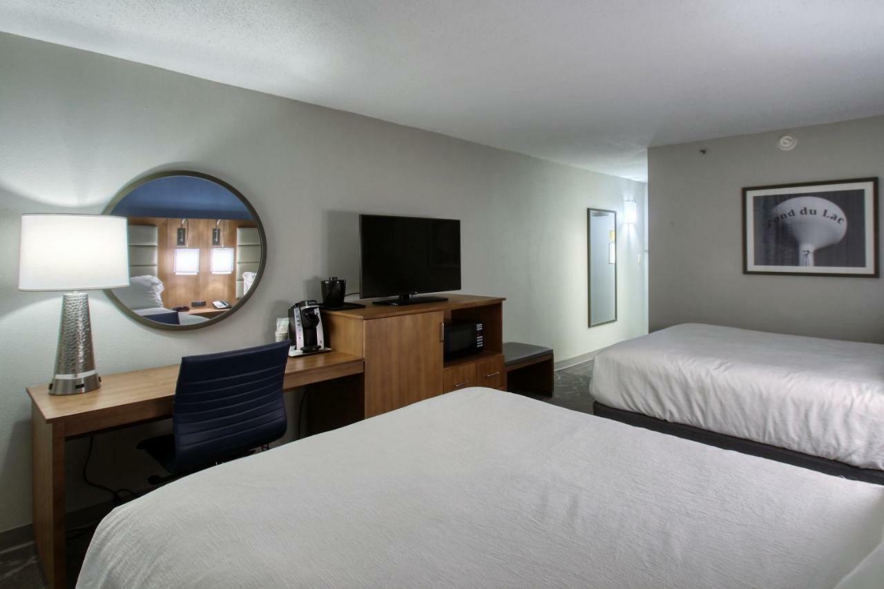 Radisson Hotel&Conference Center Fond du Lac Extérieur photo